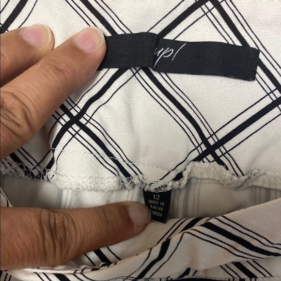 Stampin' Up! White and Black Plaid Pantsuit - Picture 2 of 8